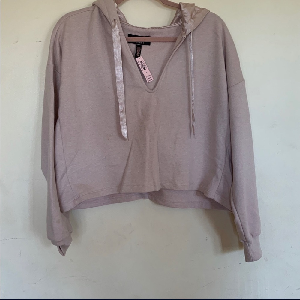 New Pink  Victoria’s Secret Cropped Crew